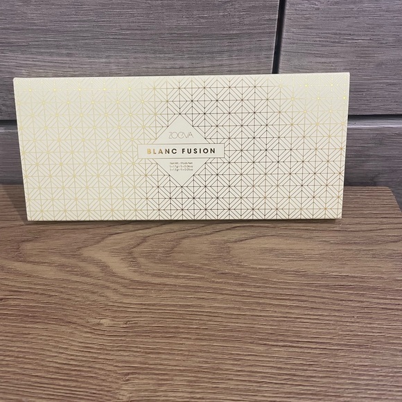 ZOEVA Blanc Fusion Eyeshadow Palette - Picture 6 of 7